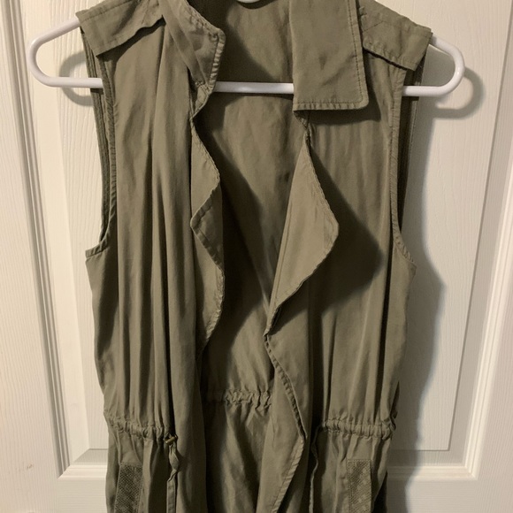 Utility Vest - Picture 2 of 2